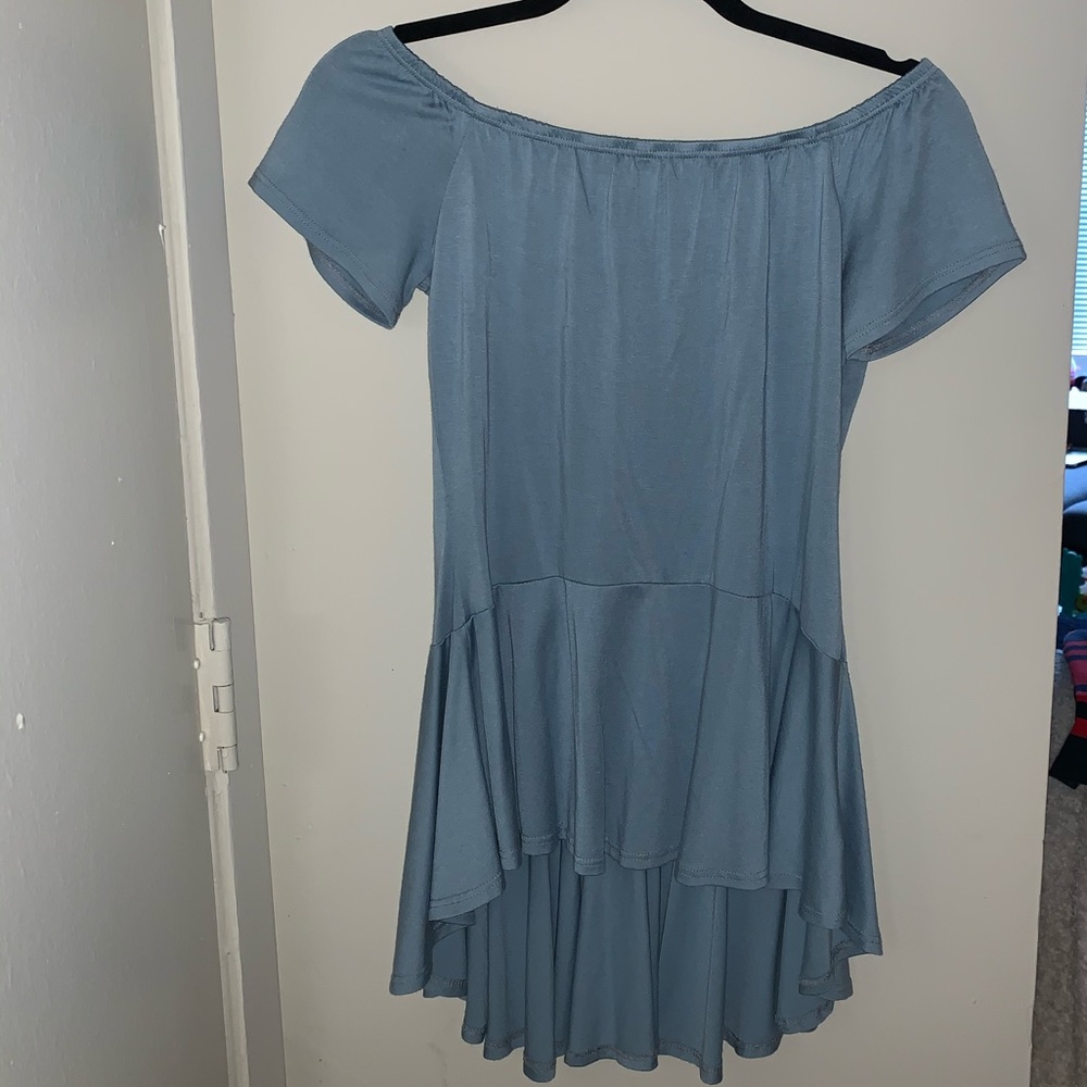 On/off shoulder flowy top baby blue